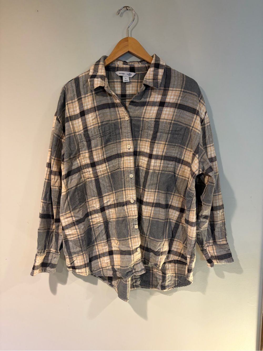 Old Navy Plaid Button-Down Shirt - Gray and Cream